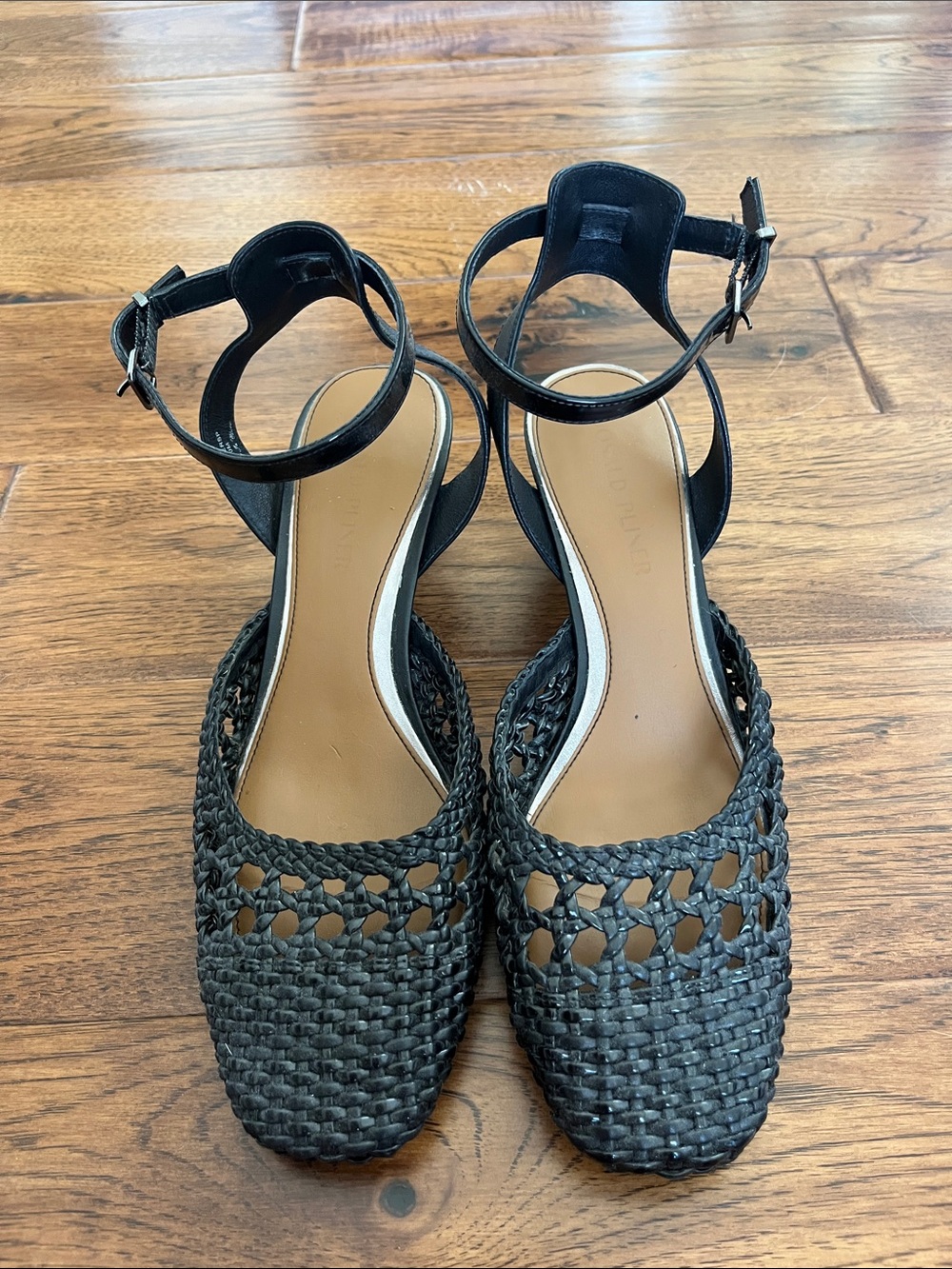 Donald Pliner 2.5” Raffia Heel in Black, Size 10M